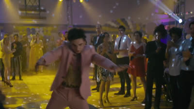 WAYNE 1X6 - ¿Pero quién somos?