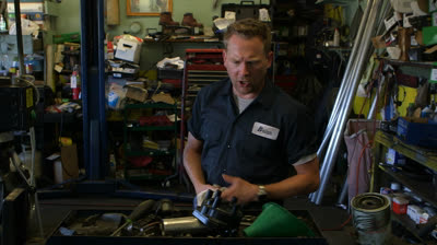 Hacking the System_S01E10_Trampas de embaucadores