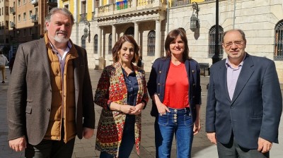 Emma Buj y Elena Allué mantienen su primera reunión de trabajo para abordar la colaboración electoral en la ciudad de Teruel