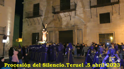 RESUMEN PROCESIÓN DEL SILENCIO EN TERUEL LA NOCHE DEL 5 DE ABRIL DE 2023 , MIERCOLES SANTO